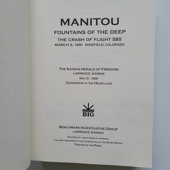 Book Manitou Fountains of the Deep Crash of Flight 585 CO Lauing Signed - Picture 10 of 12